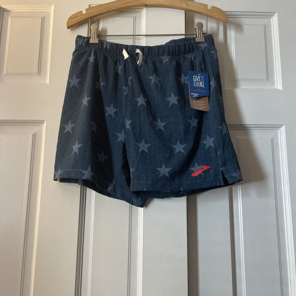 NWT Brooks Running Men's Moment 5" Athletic Shorts Star Design Size S